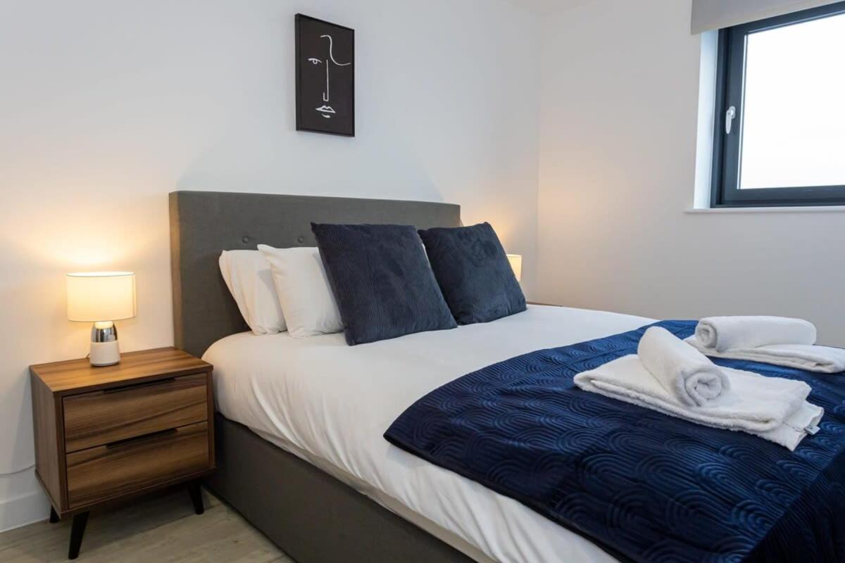 Modern 2 Bed Salford Apartment Stunning Views Mánchester Exterior foto